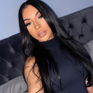 Meet your Posher, Denisa